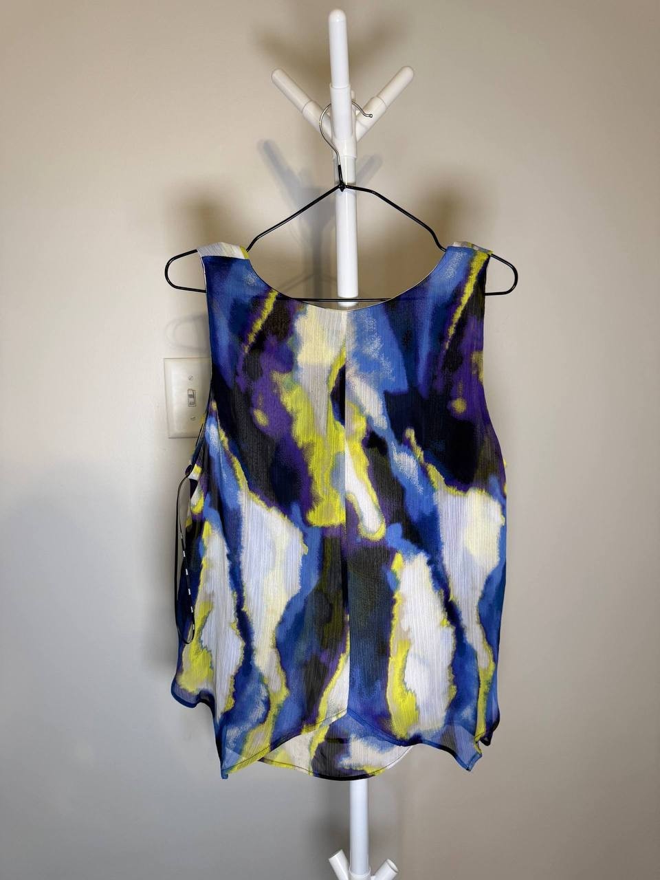 DKNY Short‑Sleeve Blouse –– Multicolor – NWT – $79