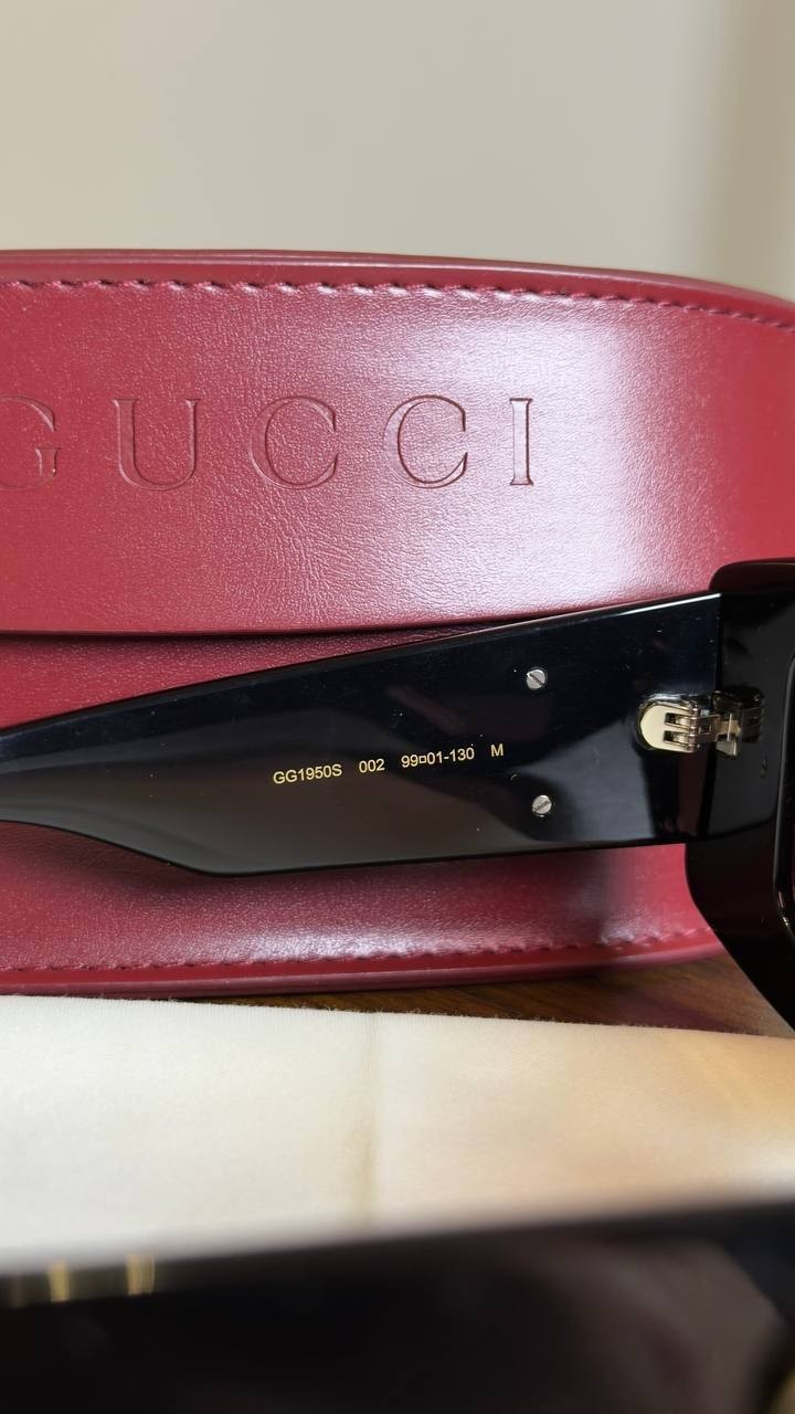 Gucci  Rectangular  Frame  Sunglasses  Black/Burgundy  OS  NWOT  $590