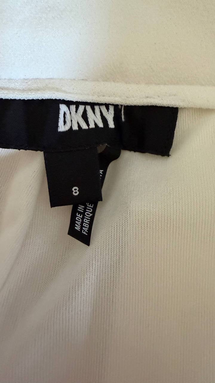 DKNY White Flat Front Straight Leg Career Pants Size 8 NWT Needs Wash