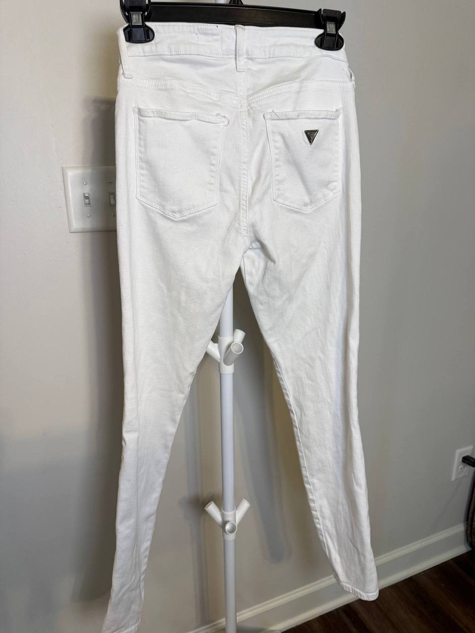 Guess Mid‑Rise Sexy Curve Skinny Jeans – Size 26 – Pre‑Owned