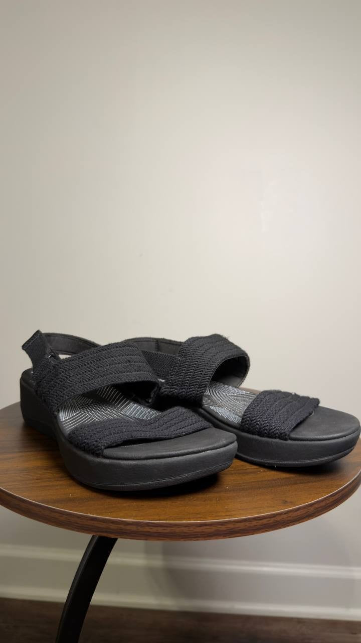 Clarks  Sandals  Black  Fabric  8M  New  $75