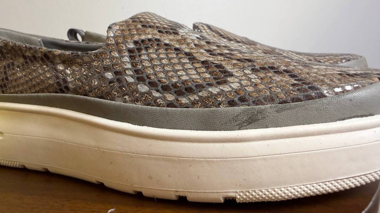 Baretraps Nevin Sneakers 8M Slate Snake Synthetic Slip‑On Comfort NIB msrp$75