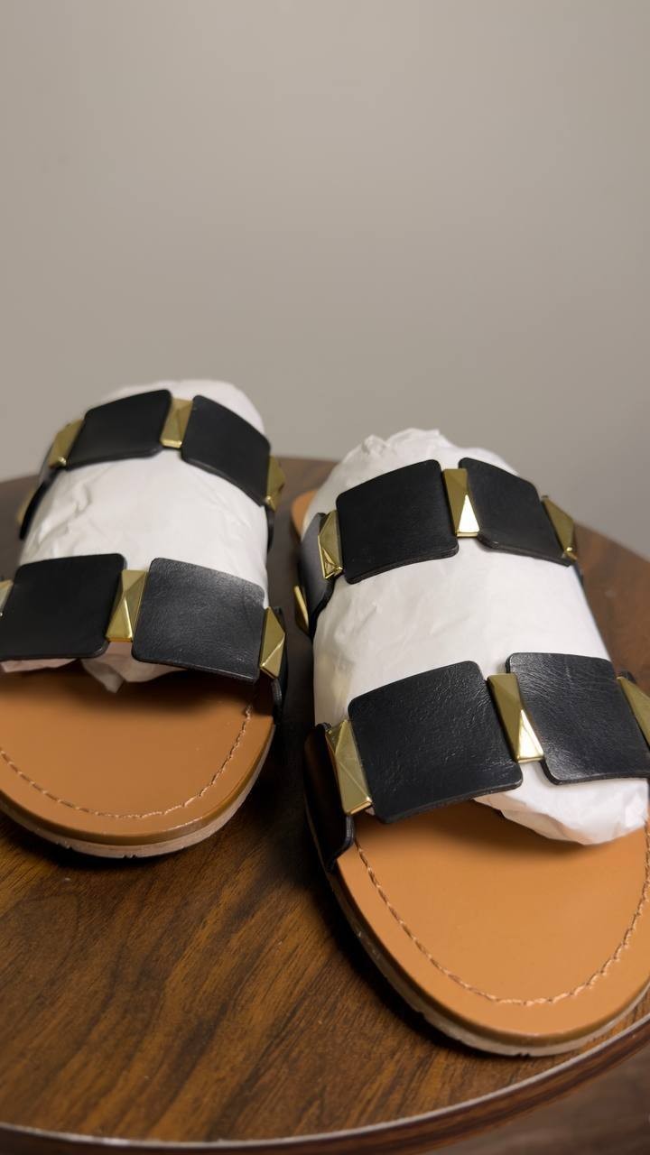 Arezzo  Slide  Sandals  Black  8.5B  New  $79