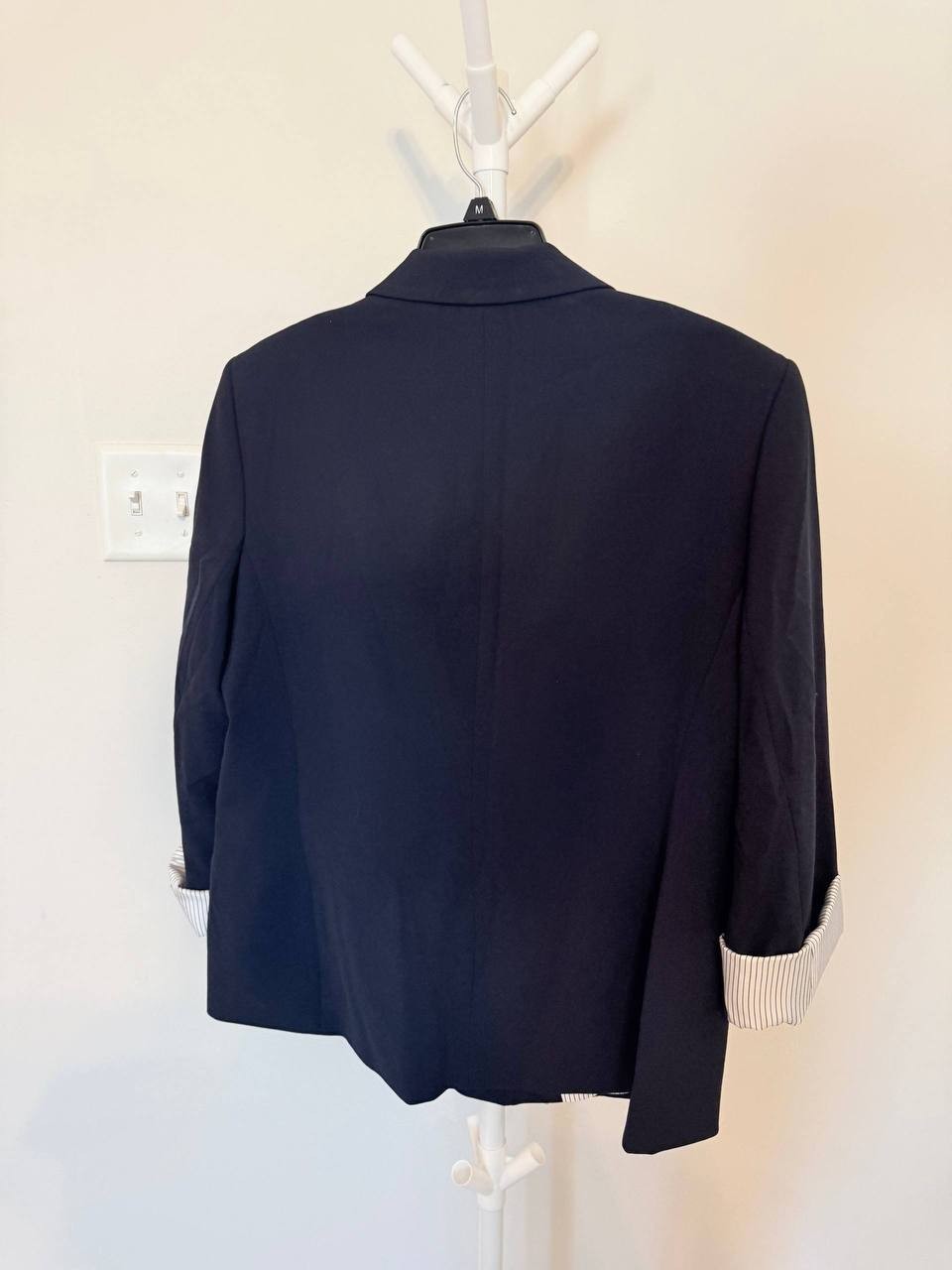 Tahari ASL Notched Two‑Button Blazer – Size 16 – NWT – $129