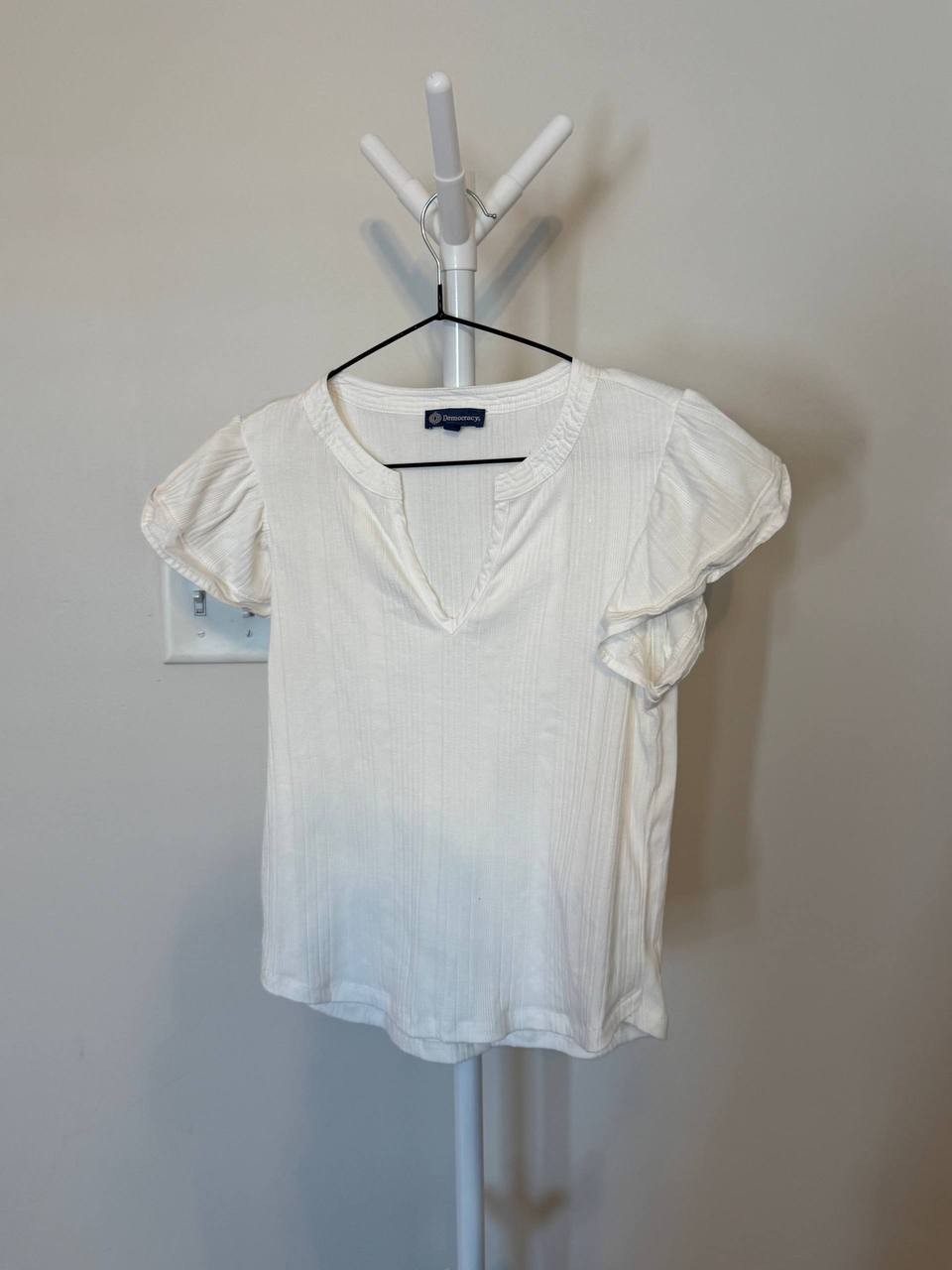 Democracy Petite Flutter‑Sleeve Split‑Neck Top – Size PS – White – $58 – Flawed