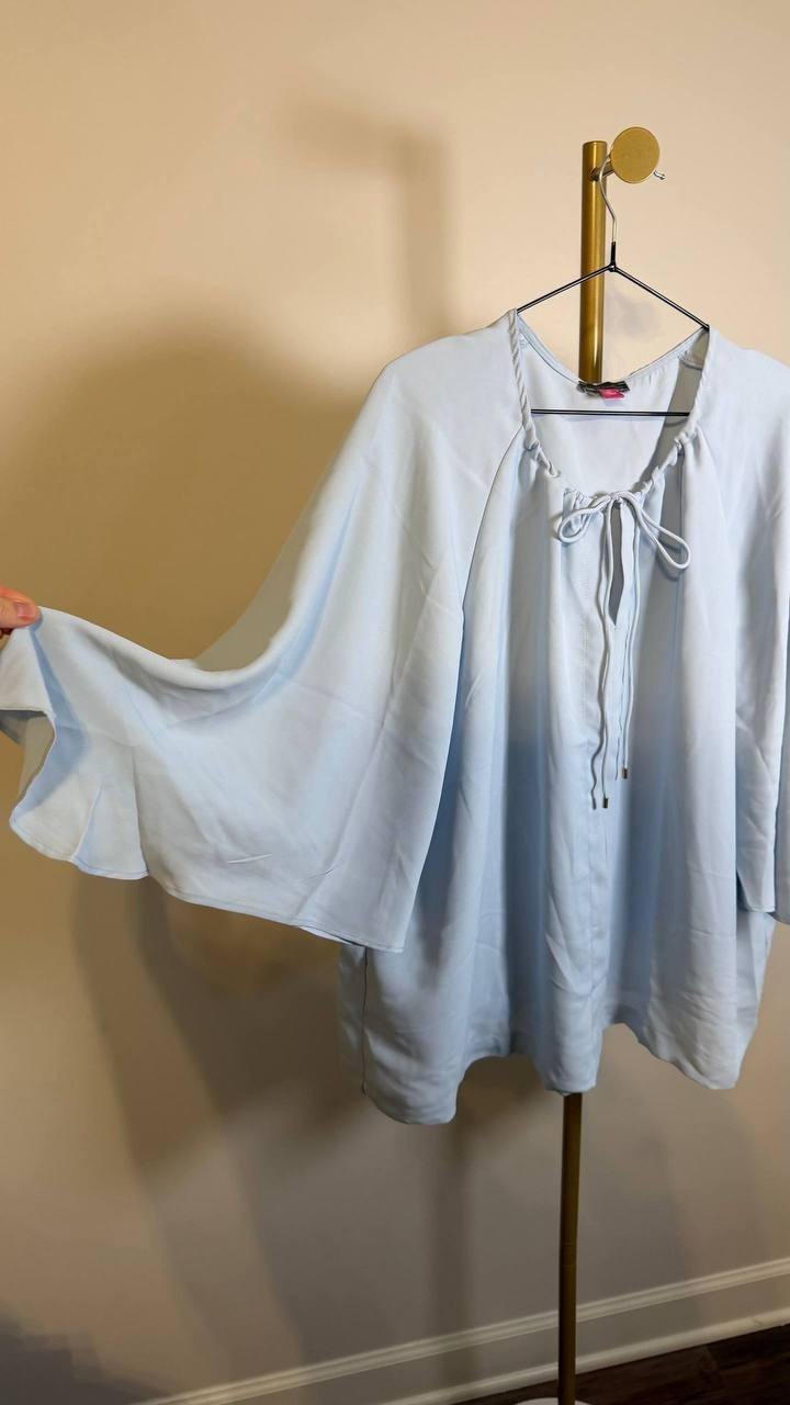 Vince Camuto Tie‑Neck Peasant Blouse Light Blue 2X $89 NWT