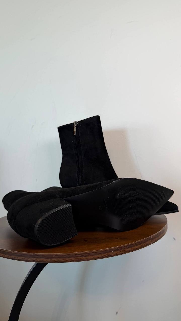 Nine West Savie Women’s Block Heel Ankle Booties Black 8M Suede $169 NWB