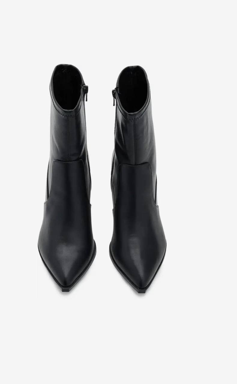 DV Dolce Vita Black Polyurethane Heeled Booties 9M New in Box MSRP $89