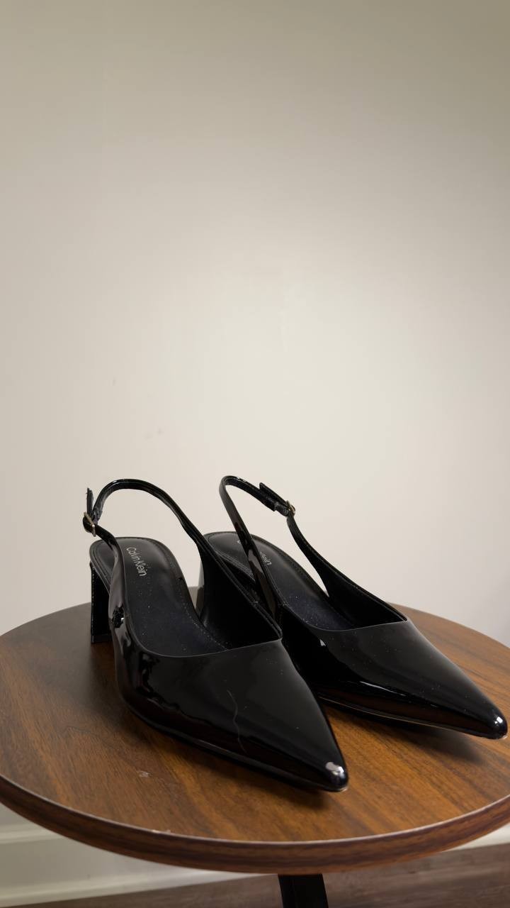 Calvin  Klein  Pointed  Toe  Pumps  Black  7.5M  New  $109
