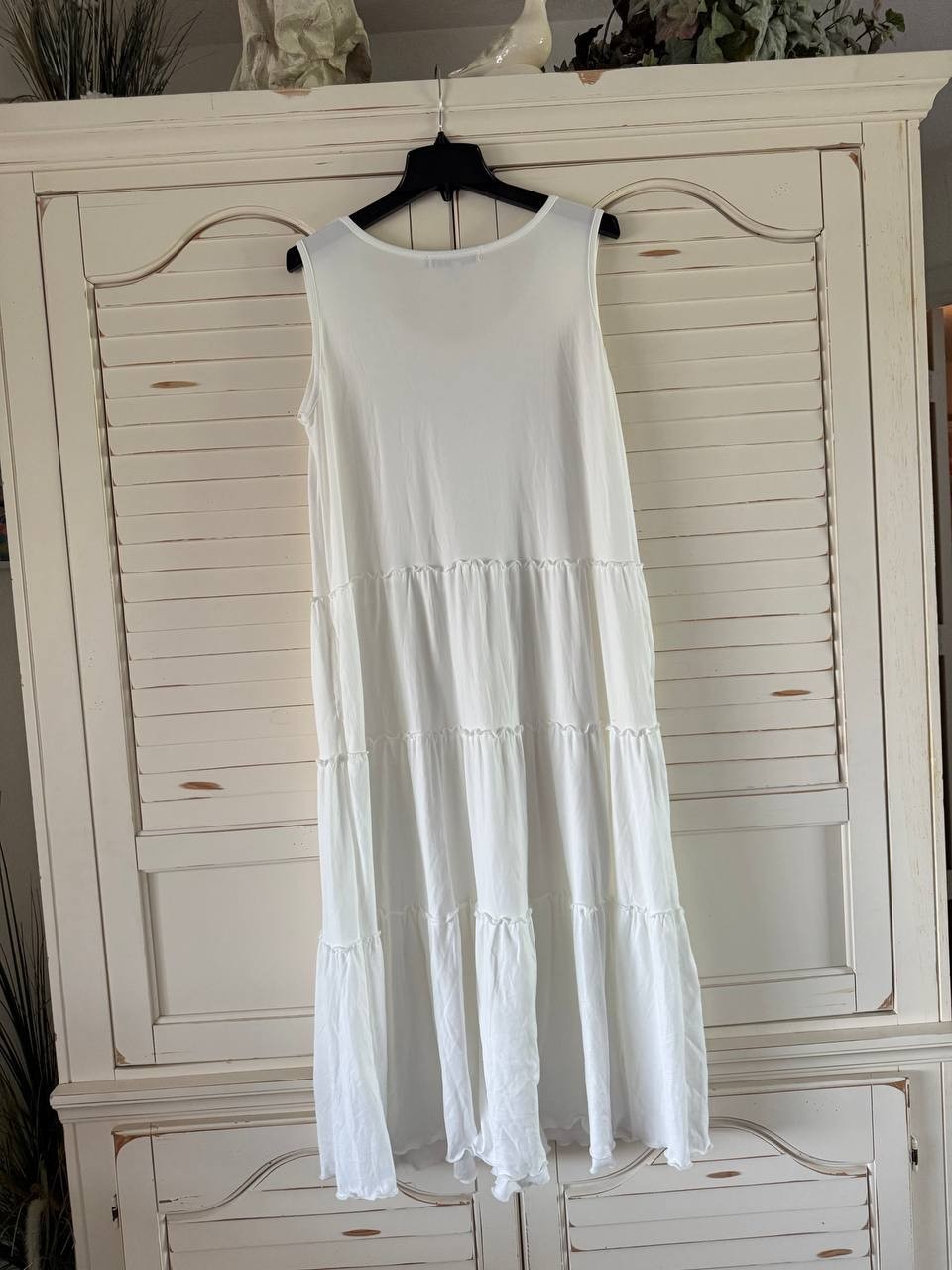 White Mark Maternity Dress 1XL White Sleeveless Tiered Smock Midi Pullover NWT