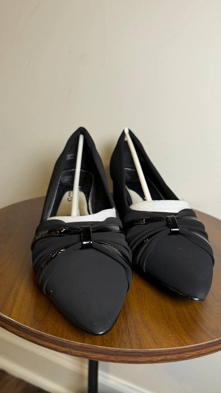 Easy Street Black Synthetic Pumps 10W NIB MSRP $65