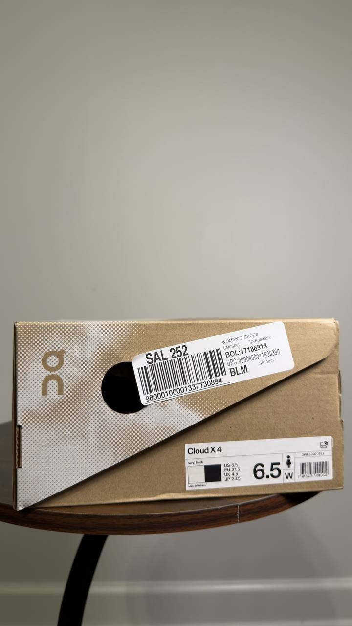 On  Cloud  X  4  Sneakers  Black/White  6.5W  New  $160