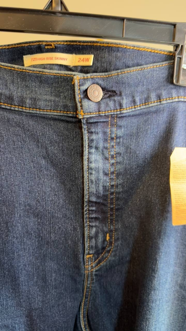 Levi’s 721 High Rise Skinny Jeans Plus Size 24W Medium Wash NWT $69.50