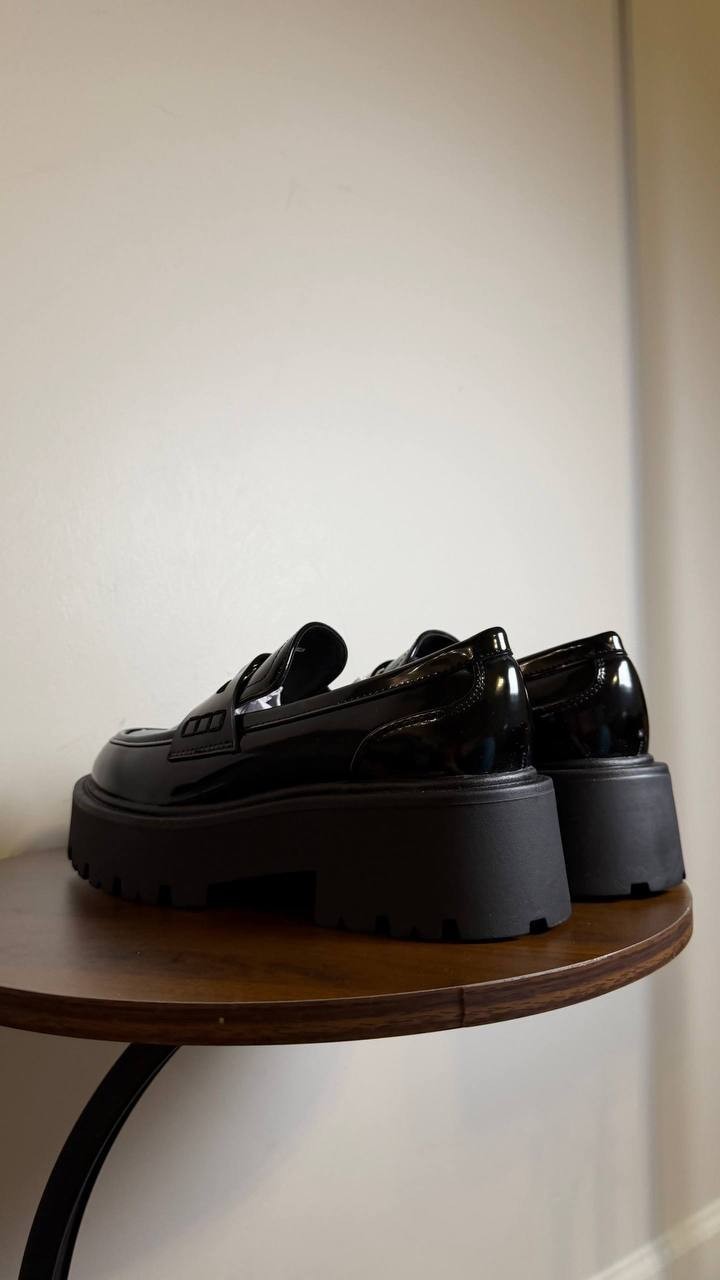 Madden Girl Calistaa Platform Lug Sole Penny Loafers Black 7.5 NWB