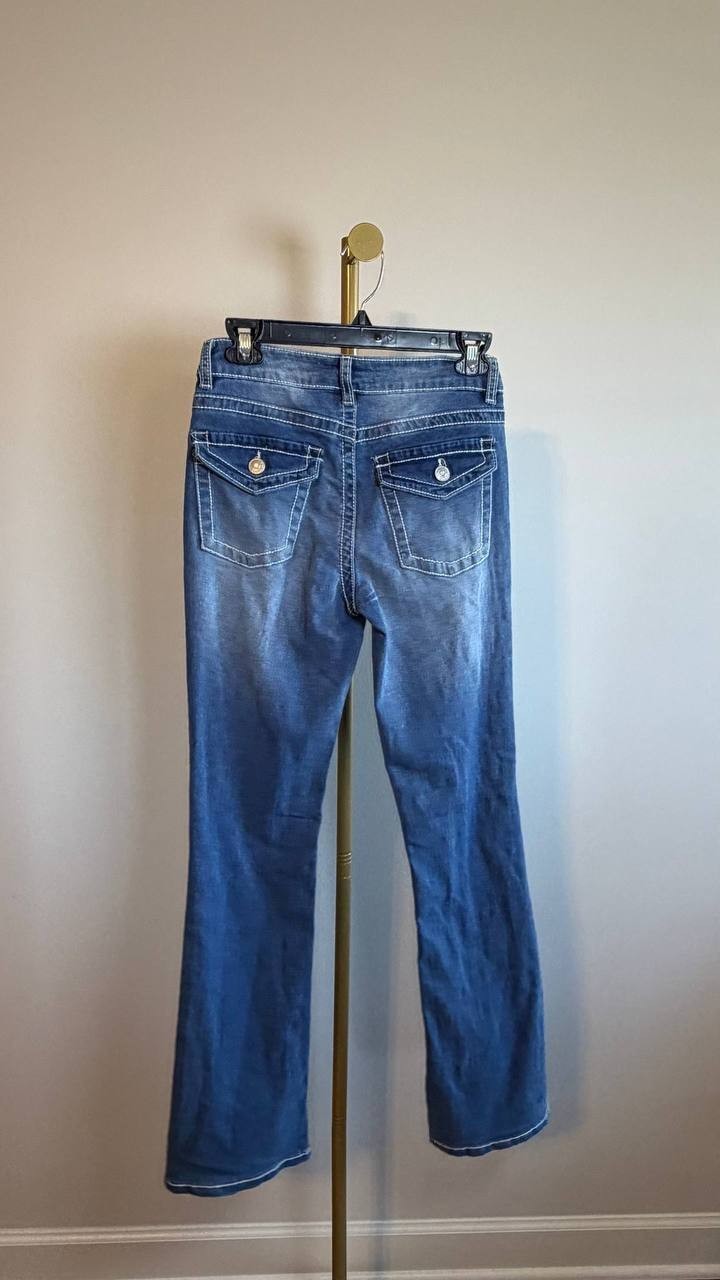 Madden Girl Women’s Blue Denim Jeans Size 3 NWOT  $46