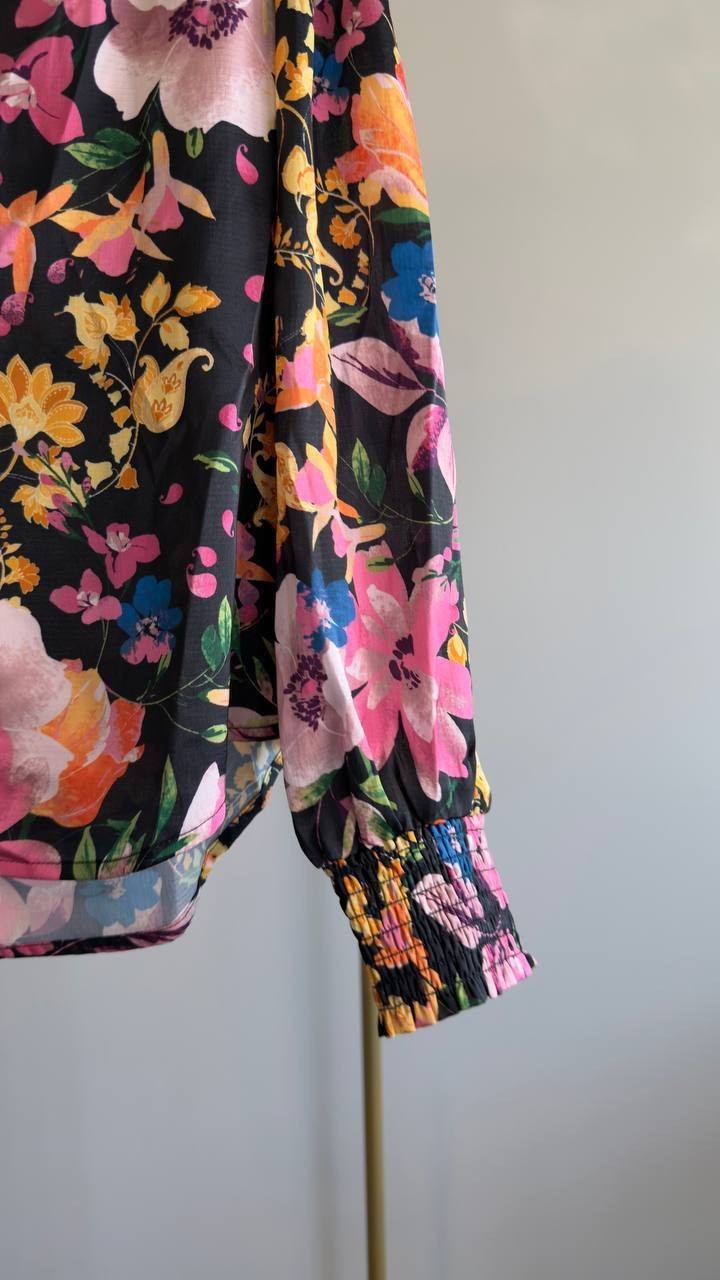 T Tahari Women’s Printed V‑Neck Pleated‑Back Top Black Multi M NWT $78