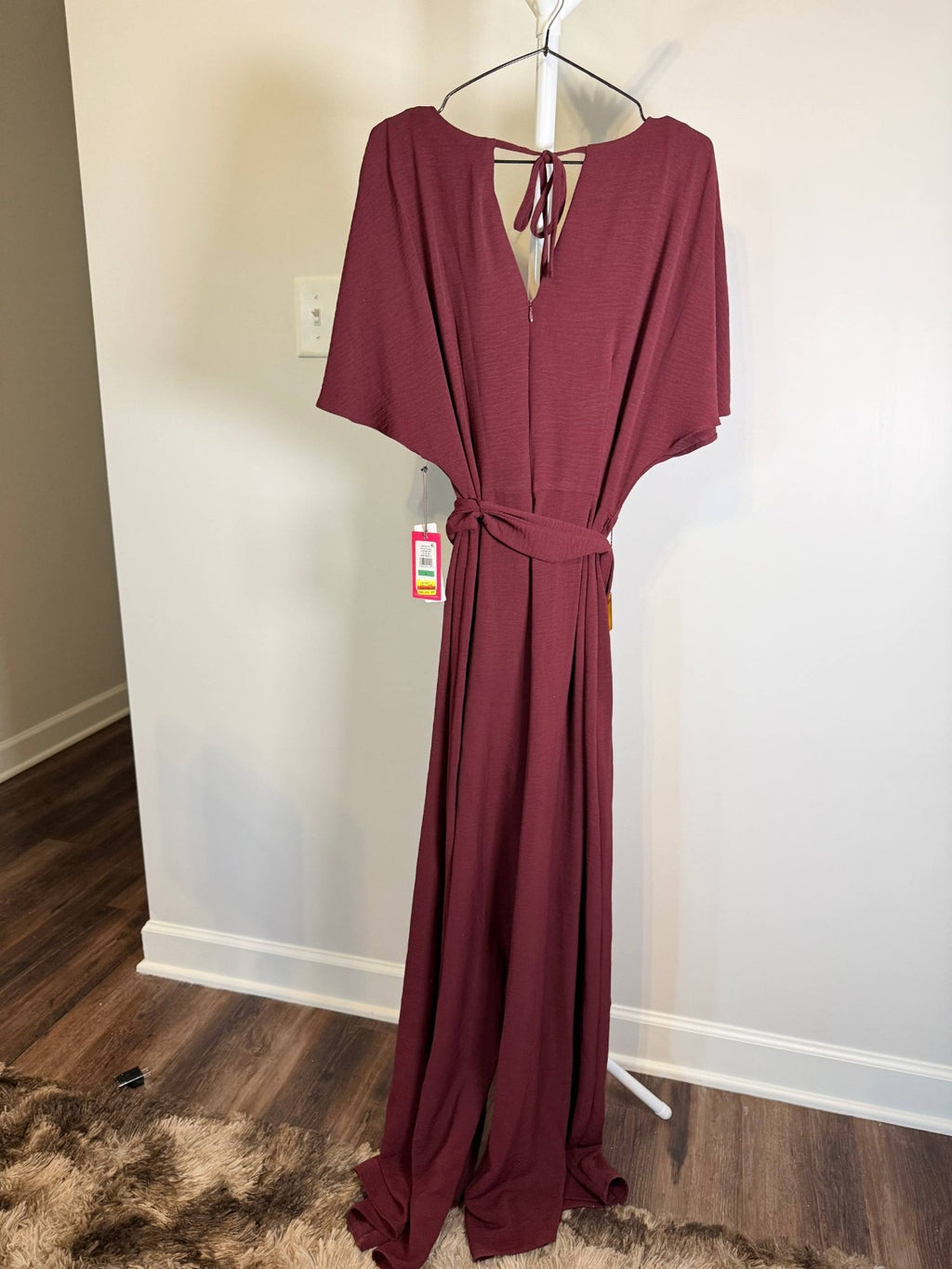 Vince Camuto Open‑Back Wide‑Leg Belted Jumpsuit – Black/Crisp Merlot NWT XS-XL