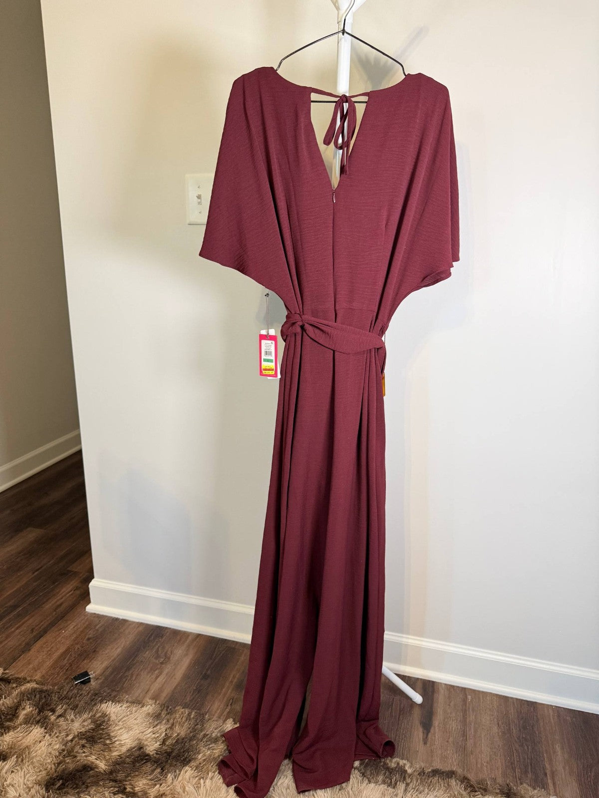 Vince Camuto Open‑Back Wide‑Leg Belted Jumpsuit – Black/Crisp Merlot NWT XS-XL
