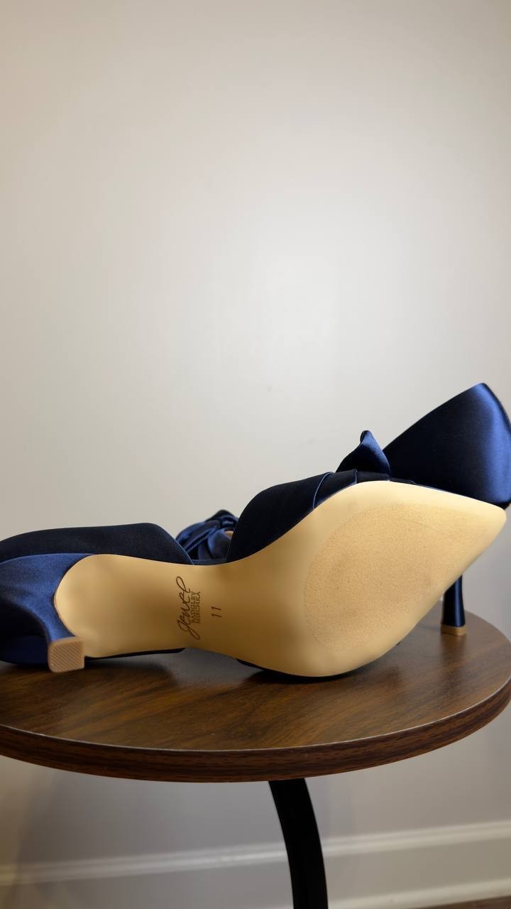 Jewel  Badgley  Mischka  Evening Pumps  Navy  11  New  $109