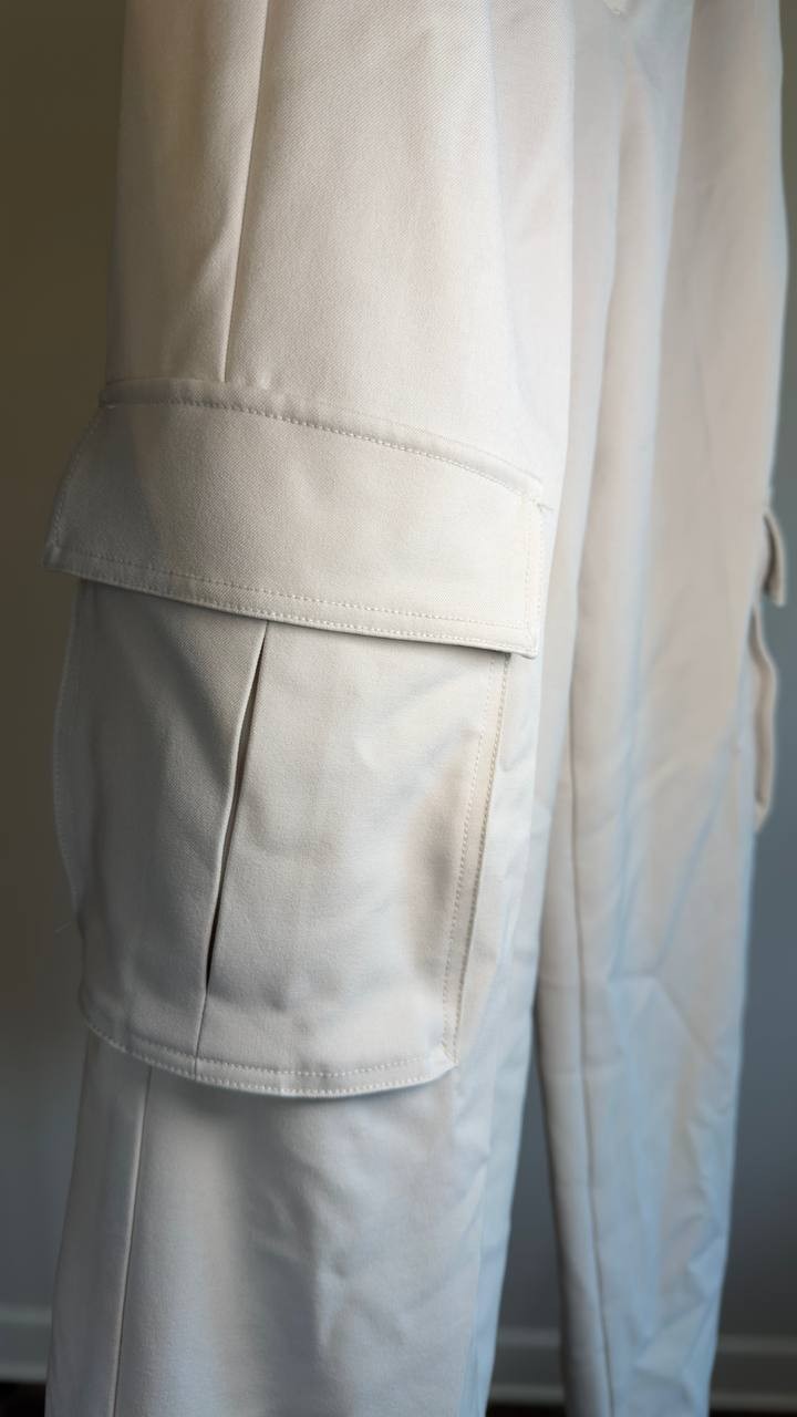Guess Eco Matea Perfect Cargo Pants Ivory M NWOT $148