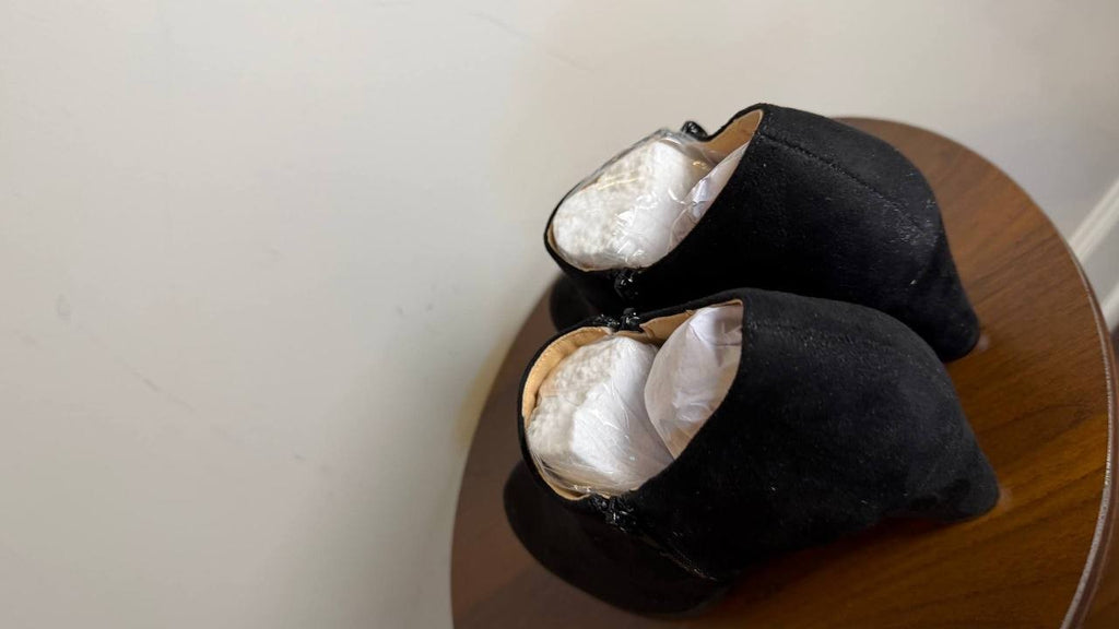 Journee Sanzi Booties 8.5 Black Faux Suede Zip‑Up Round Toe NIB msrp$48.49
