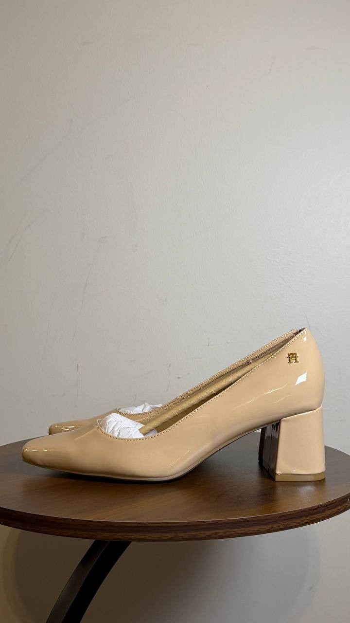 Tommy Hilfiger Opheili Block Heel Pumps Ivory 6.5M Synthetic MSRP $89 NWB
