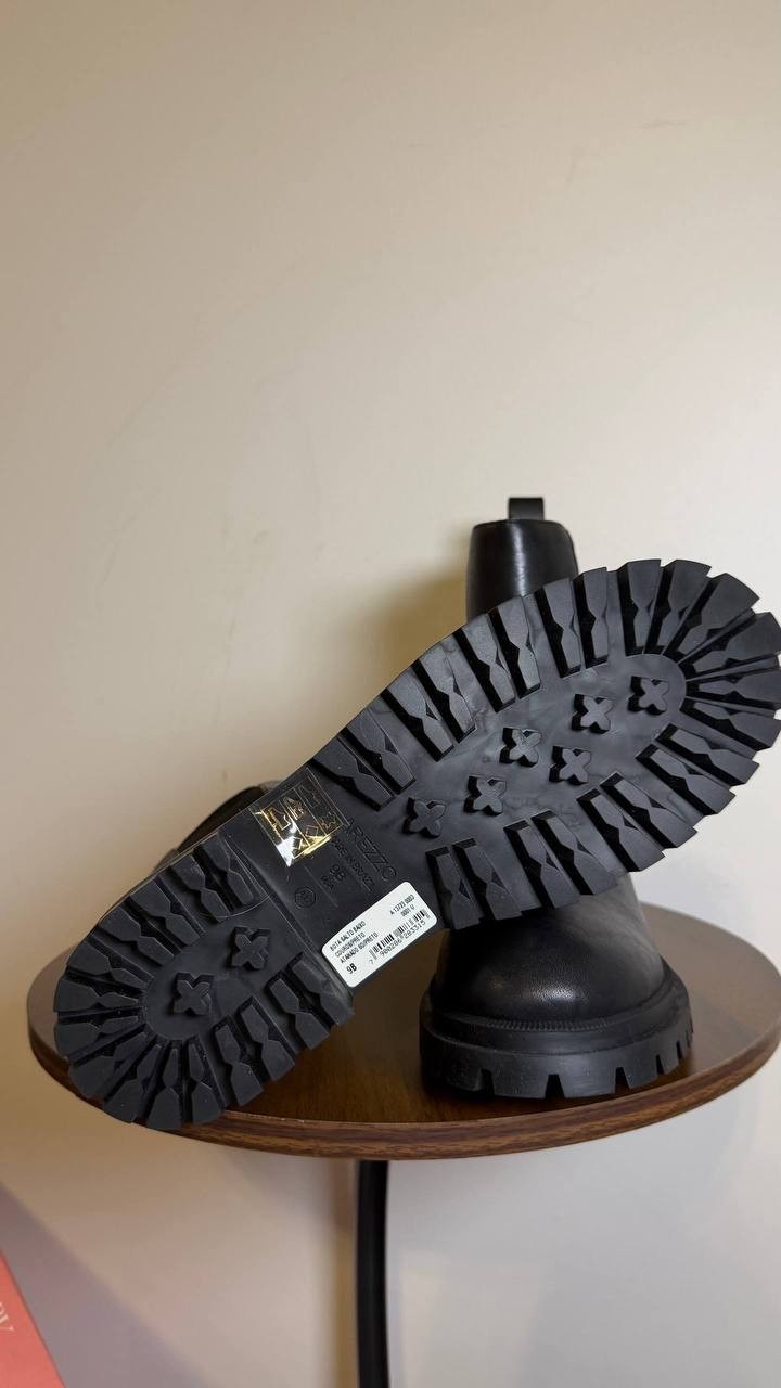 Arezzo Black Leather Boots 9B NIB MSRP $139