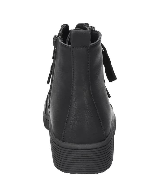Easy Works Hollyann Boots 7.5W Black Faux Leather Slip‑Resistant NIB msrp$85.95