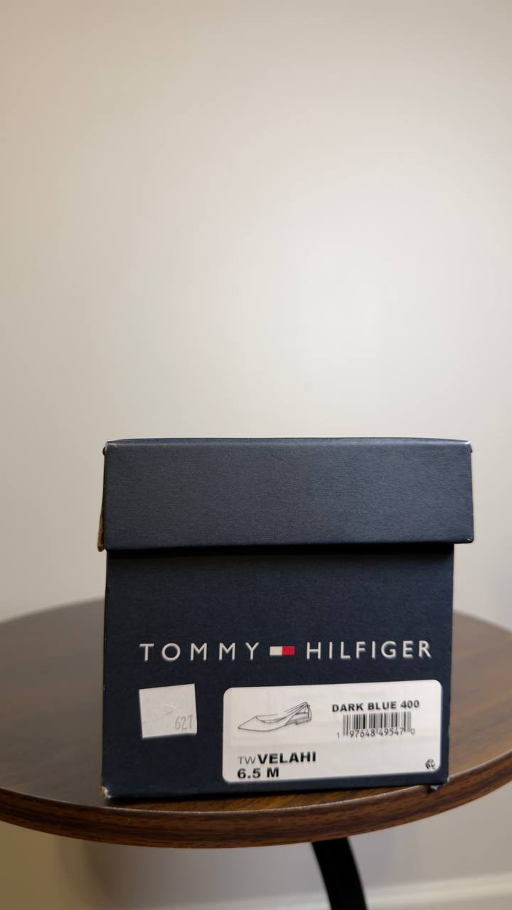 Tommy Hilfiger Pointed Toe Flats Dark Blue 6.5 M New $79.00