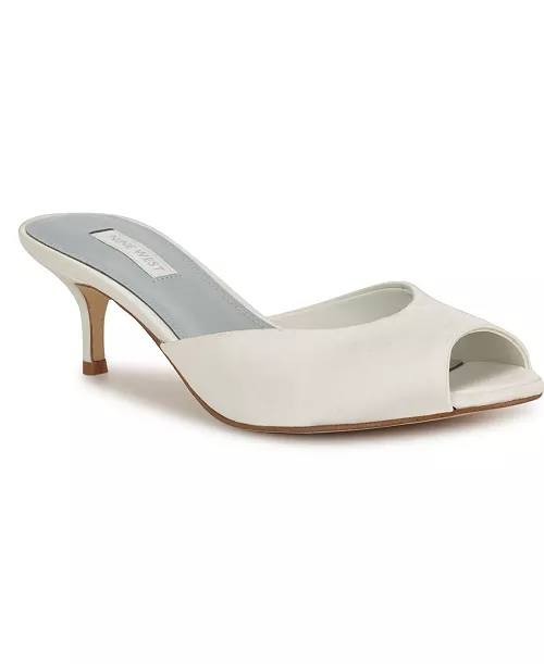 Nine West Women’s Satin Pumps 11M White Textile – New in Box MSRP $85
