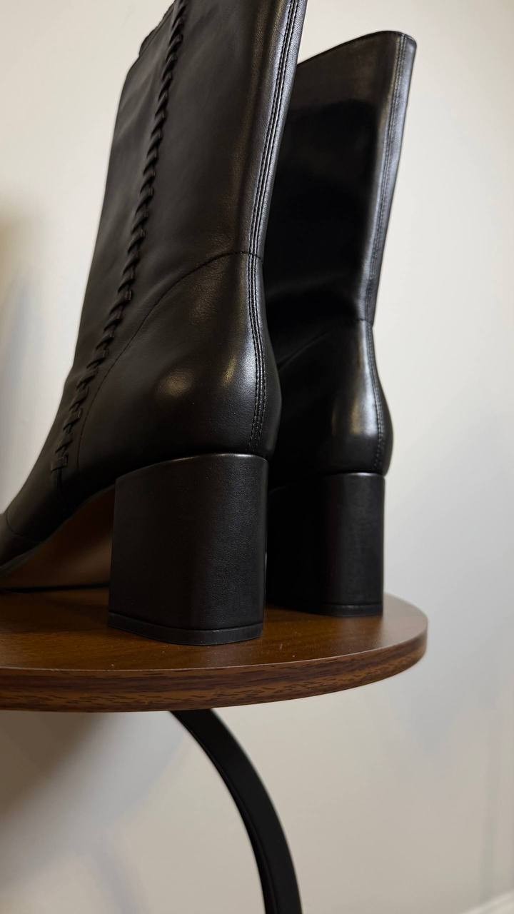 Vince Camuto Lorrys Boots 7.5M Black Leather Almond Toe Block Heel NIB$199