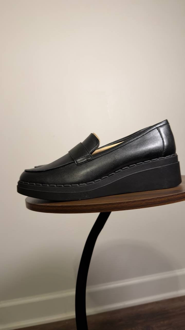 Life  Stride  Wedge  Loafers  Black  10  W  New  $67.50
