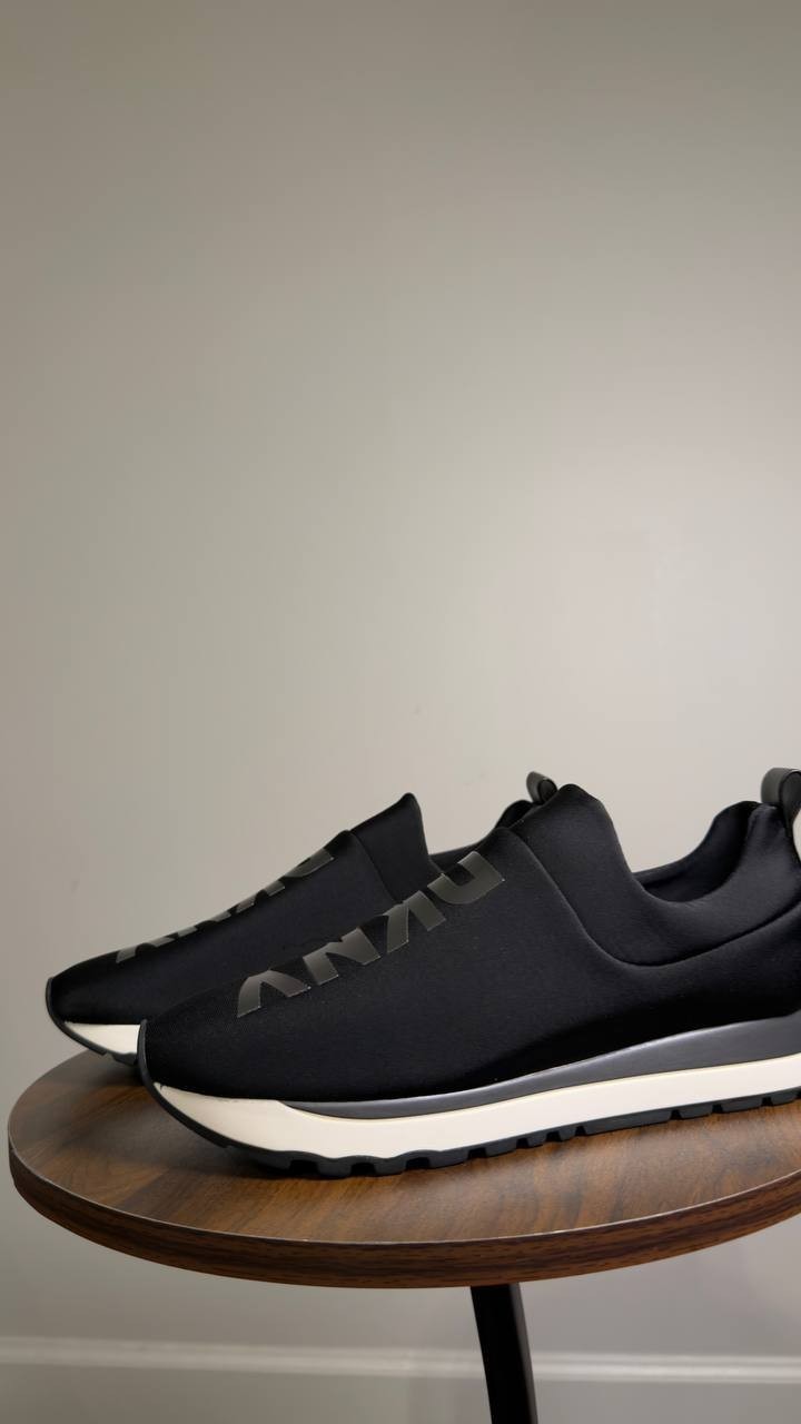DKNY  Sneakers  Black  7  New  $100