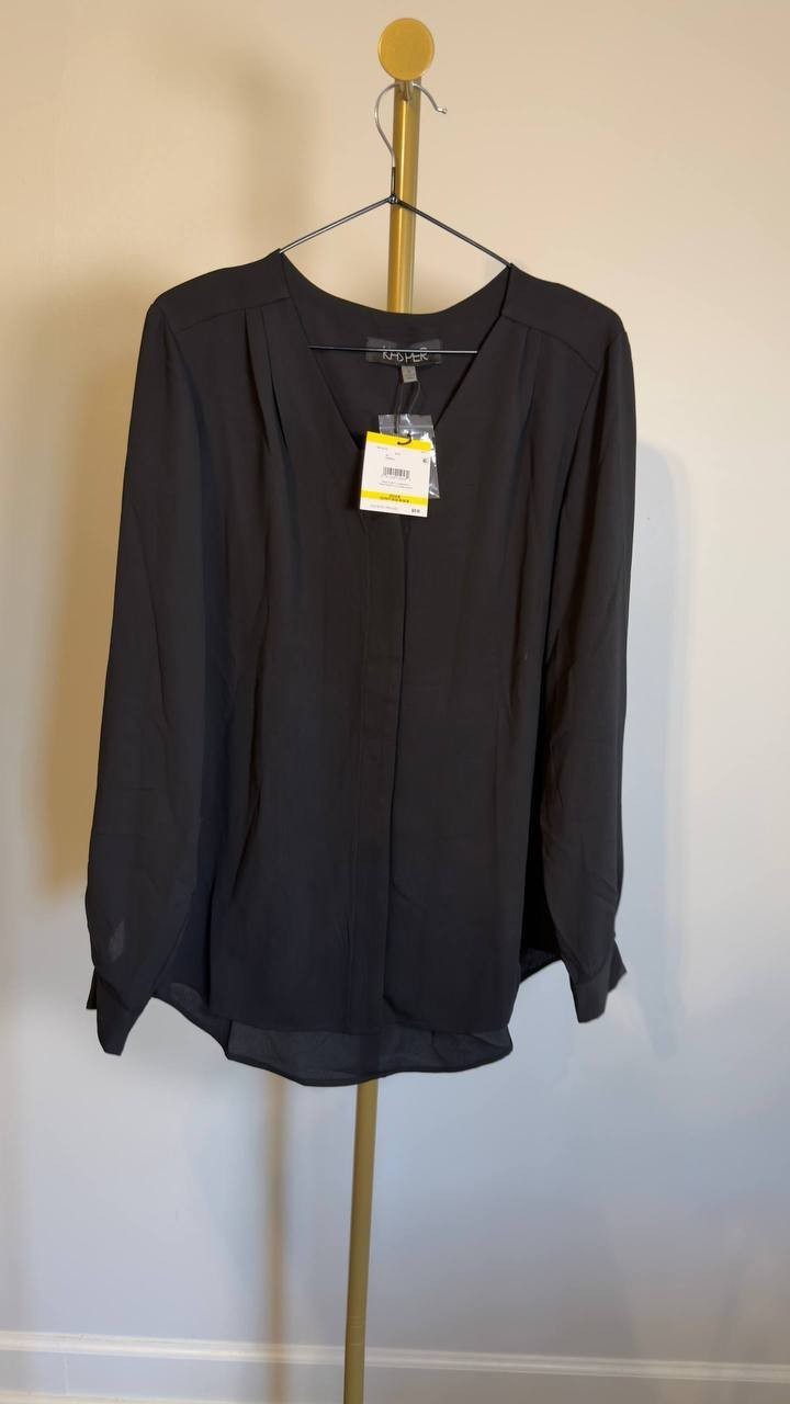 Kasper Long Sleeve V‑Neck Draped Blouse M Black NWT $69