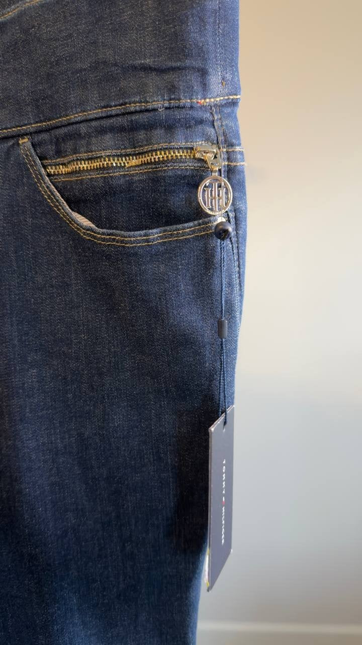 Tommy Hilfiger Gramercy Skinny Jeans Plus Size 24W Star Wash NWT $89