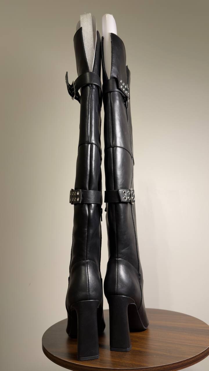 Wild  Pair  Over‑The‑Knee  Buckle  Boots  Black  Man‑Made  7M  New  $119.90