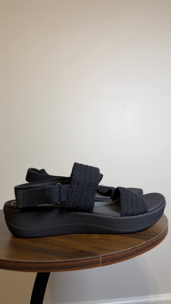 Clarks   Slingback  Sandals  Black  Fabric  8.5M  New  With  Box  $75