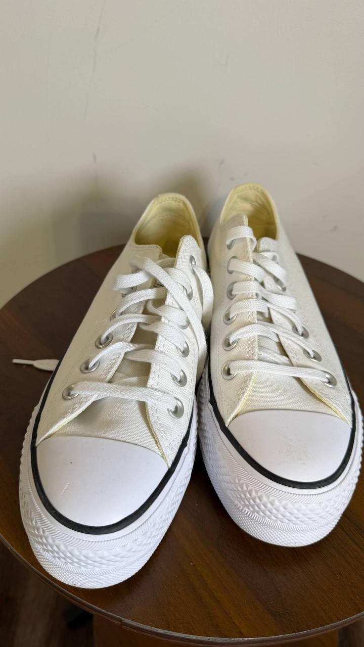 Converse Sneakers 4M White Textile New Without Box MSRP $69.95