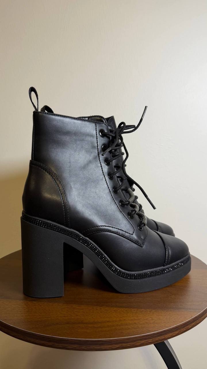 DKNY Platform Heel Boots 8.5 Black Textile Zippered Modern New In Box msrp$159