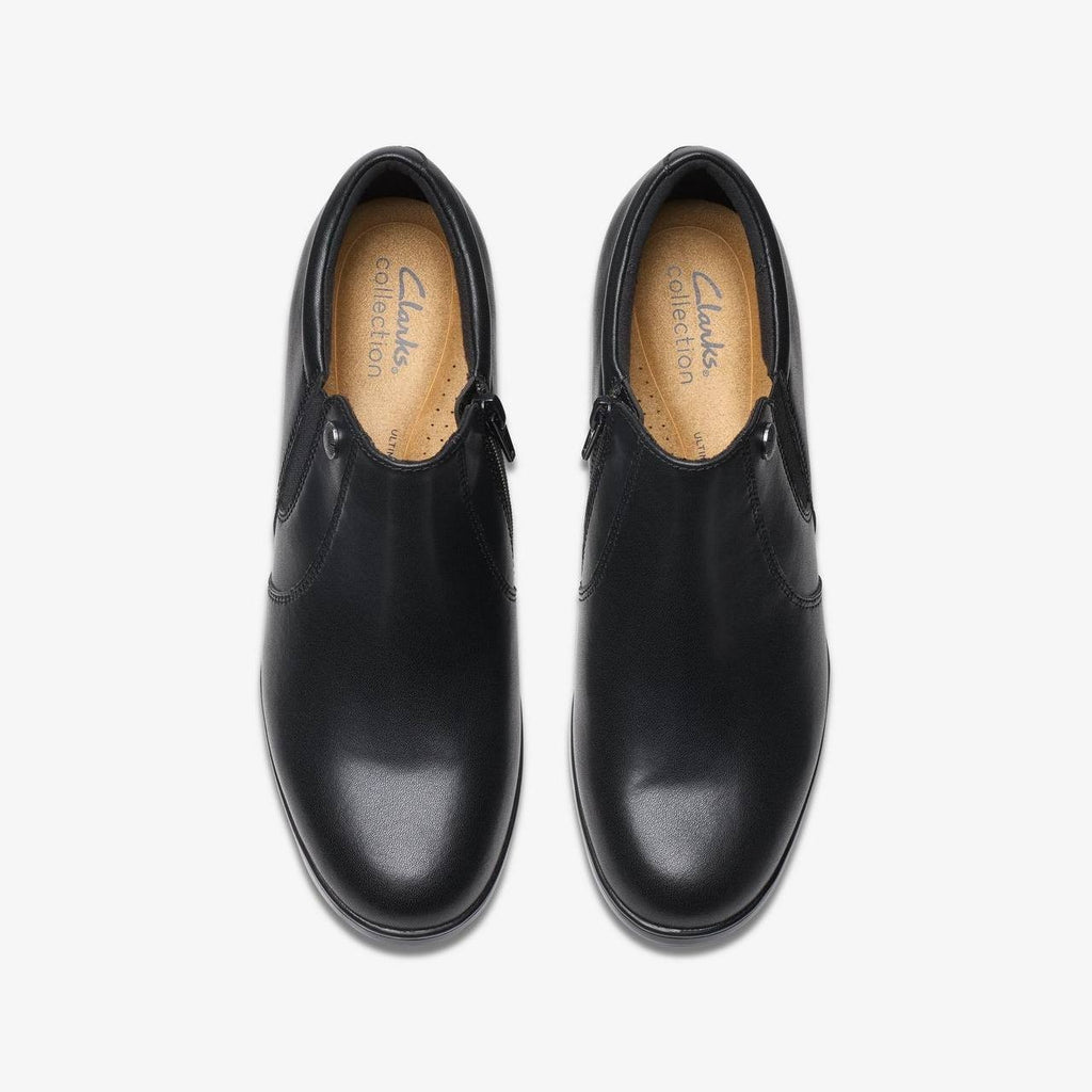 Clarks  Shoes  Black  7.5M  New  $105