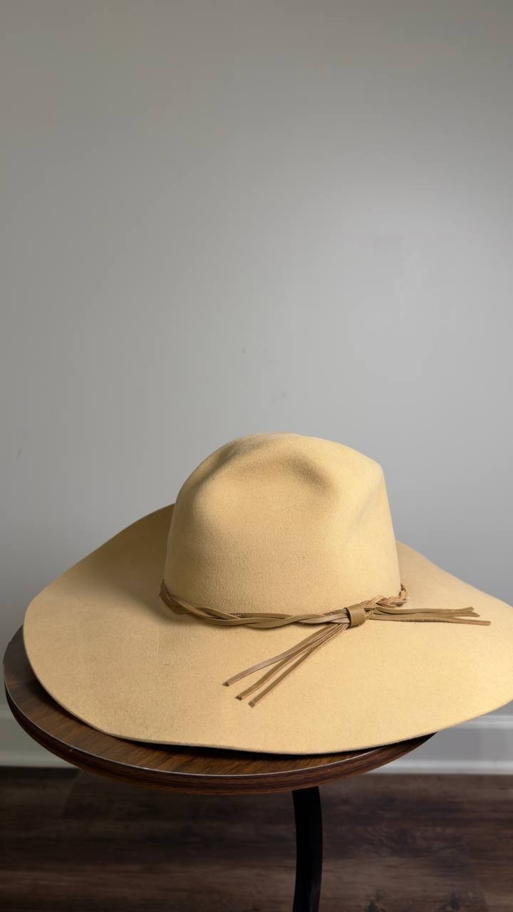 Stetson  &  The  Great  Cowboy  Hat  Butterscotch  Fur Felt  7 1/8  New  $525