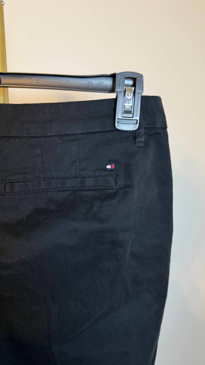 Tommy Hilfiger Women Tailored Shorts Black Size 10 Excellent preowned $54.50