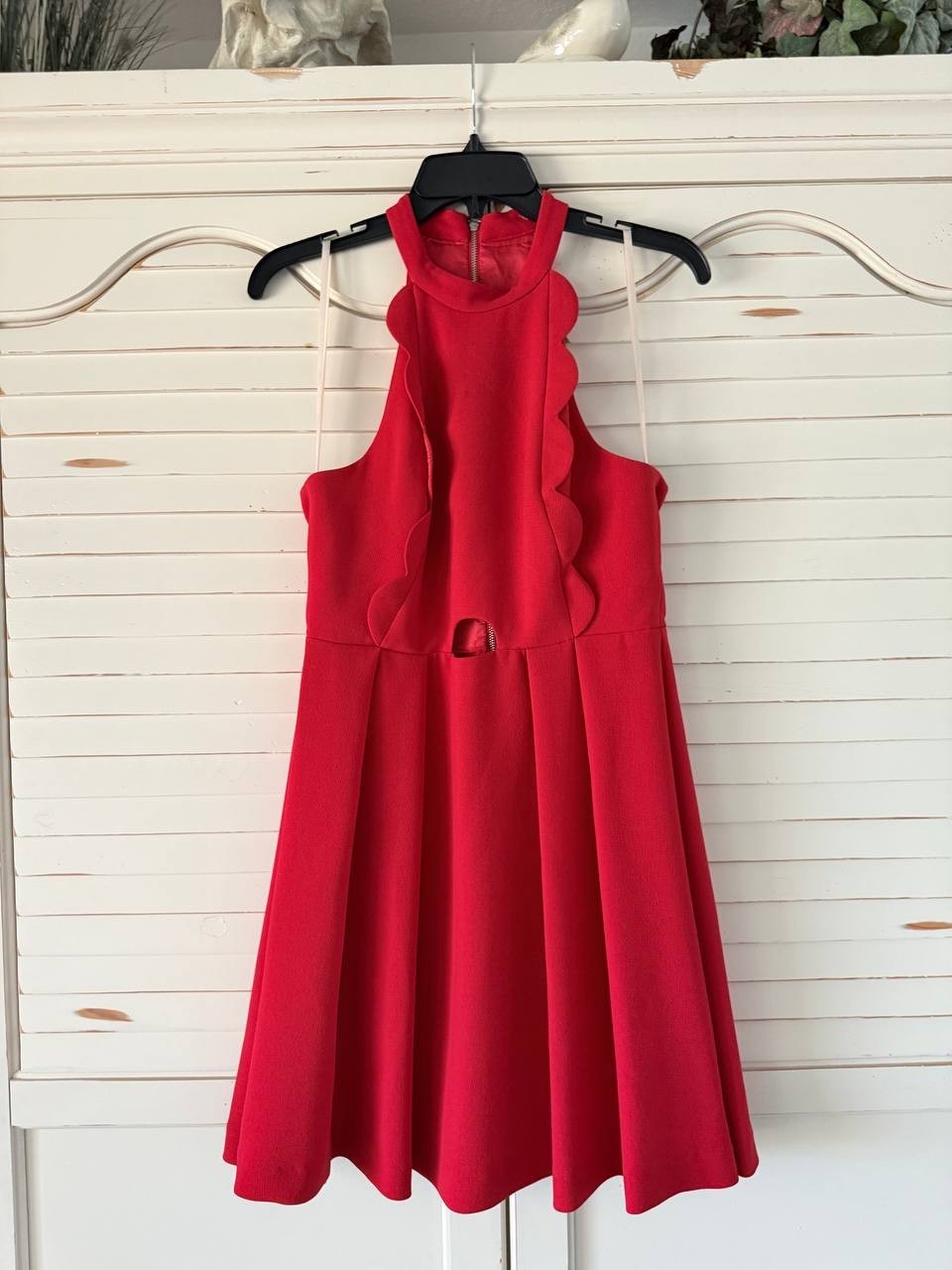 BCBGeneration Dress 8 Red Scallop Halter Cutout Flared Skirt Party Used Good