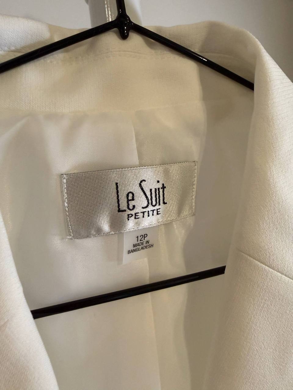 Le Suit Petite Jacket & Pant Suit– Ivory– Size 12P – NWT – $225