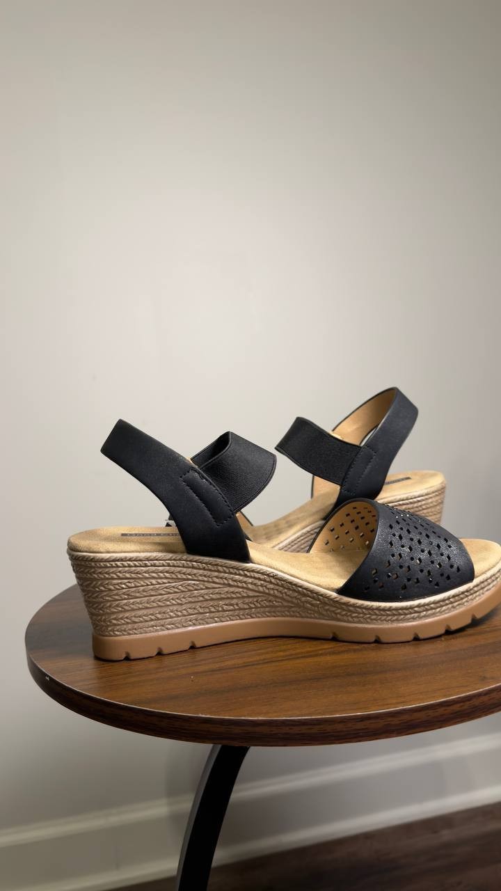 Good  Choice  Shoes  Wedge  Sandals  Black  8  New  $65