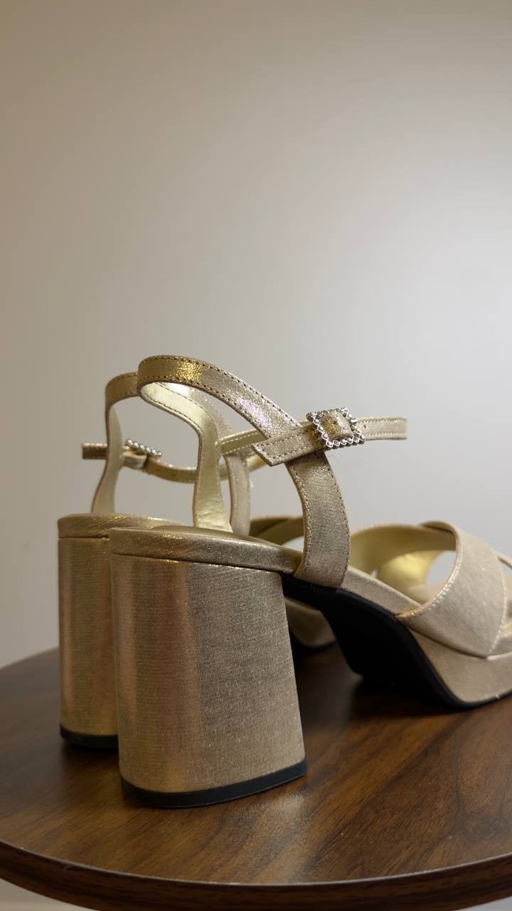Reaction  Kenneth  Cole  Dress  Sandals  Soft Gold  12M  New  $89