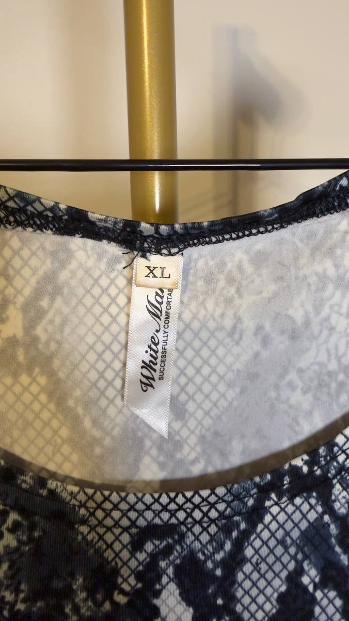 White Mark Cold Shoulder Snake Print Swing Top Gray XL NWOT $72