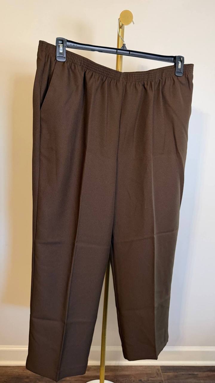 Alfred Dunner Women’s Plus Classics Average Length Pant – 20W – Brown $42.50 NWT