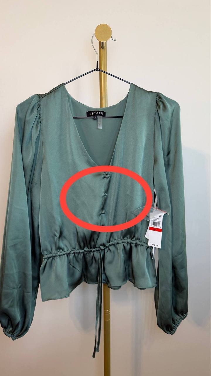 1.STATE Drawstring Waist V‑Neck Peplum Top Green SizeXS NWT Missing Button