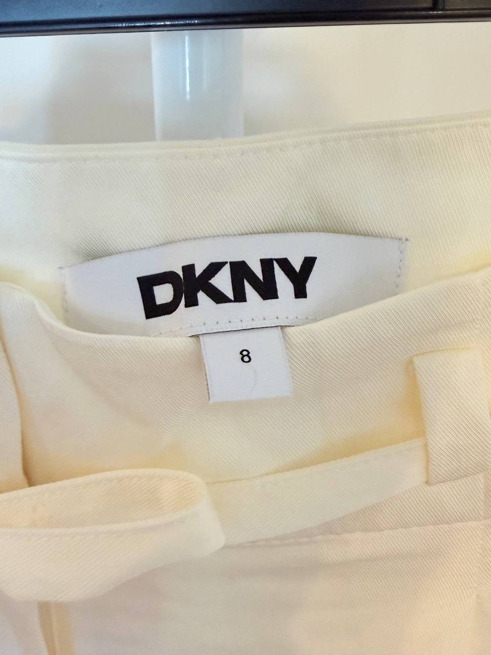 DKNY Belted High‑Rise Pleated Twill Pants – Size 8 – NWT – $99